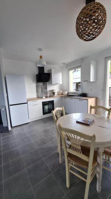 Maison Neuve - Ty Thuya - 4 Personnes Saint-Méloir-des-Ondes Exteriör bild