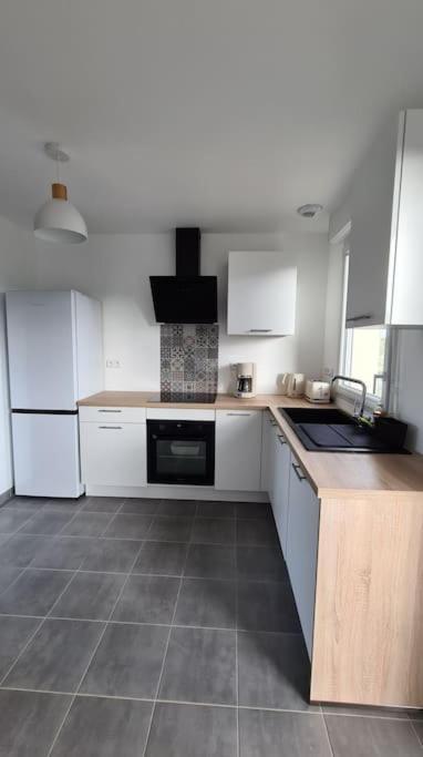 Maison Neuve - Ty Thuya - 4 Personnes Saint-Méloir-des-Ondes Exteriör bild